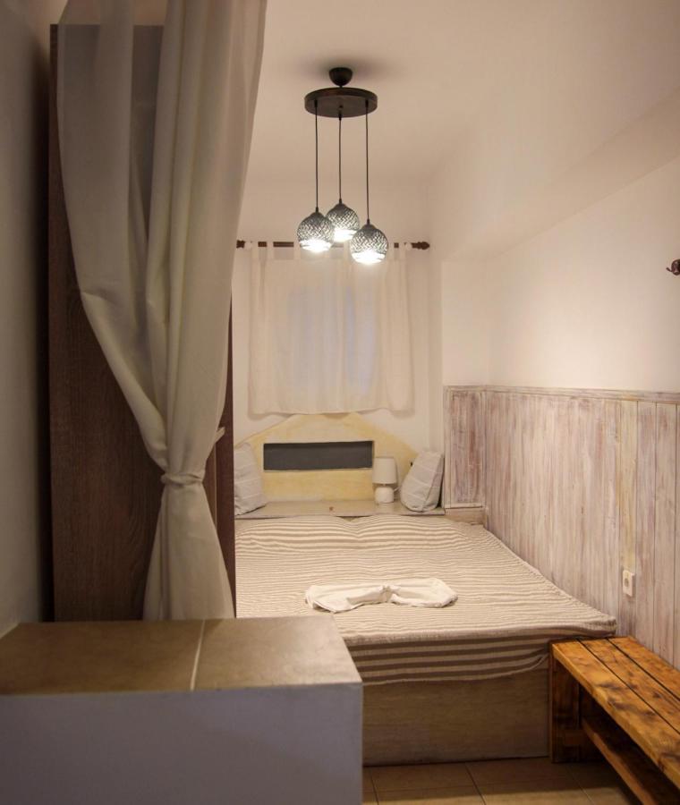 Christos Studios And Family Apartments Stegna Eksteriør billede