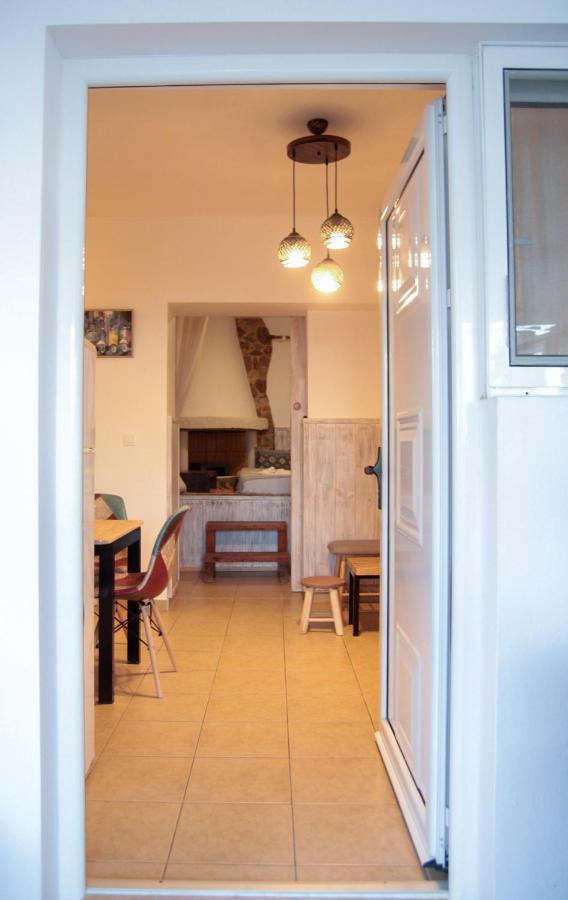 Christos Studios And Family Apartments Stegna Eksteriør billede